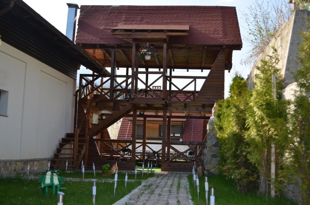 Magic Club Hotel Busteni Exterior photo