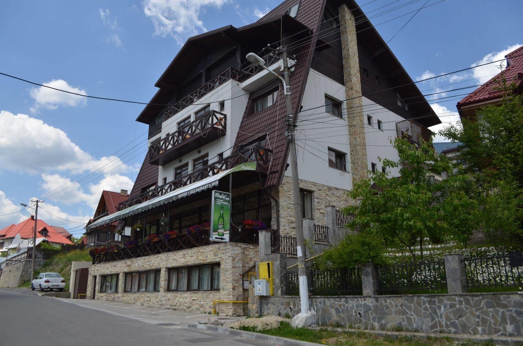 Magic Club Hotel Busteni Exterior photo